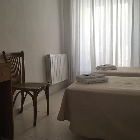 Hostal R. Lido-3