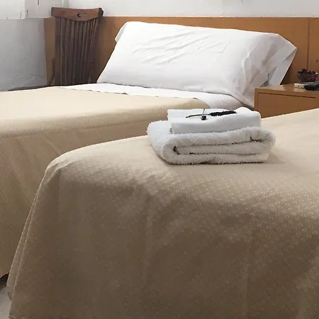 Hostal R. Lido-2